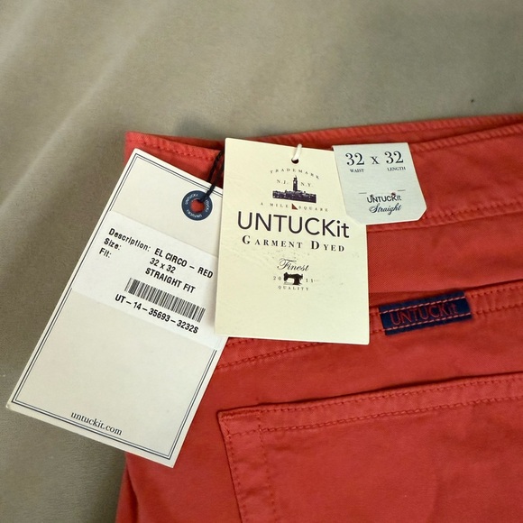 NWT UNTUCKit El Circo Red Straight Leg Pants size 32x32 - Picture 3 of 3